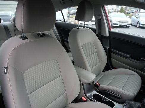 Used 2016 Kia Forte LX w/ LX Popular Plus Package image 19