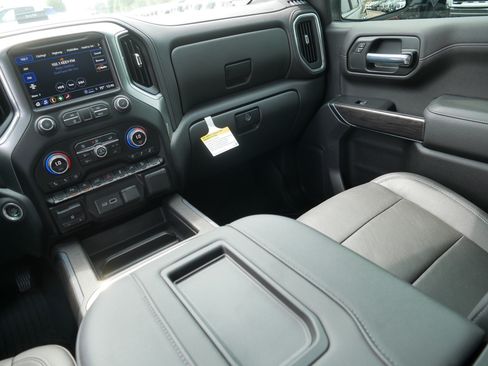 Used 2021 Chevrolet Silverado 1500 LTZ AWD/4WD image 11