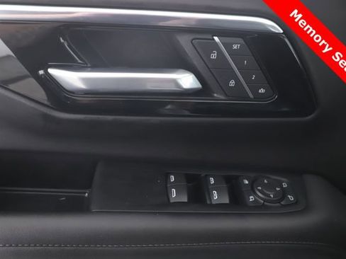 Used 2025 Chevrolet Tahoe Z71 w/ Z71 Off-Road Package AWD/4WD image 20