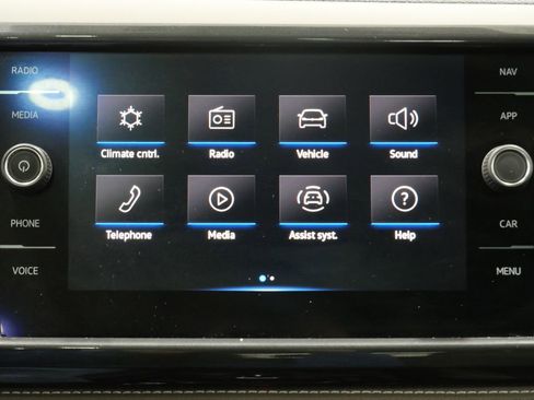 Used 2022 Volkswagen Taos SEL image 17