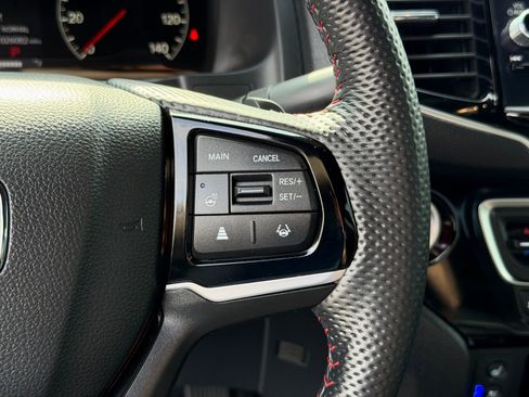 Used 2025 Honda Ridgeline Black Edition image 22