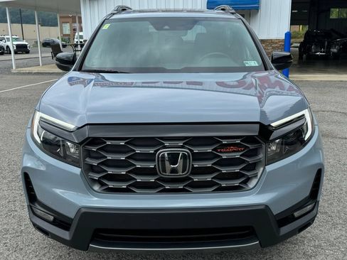 Used 2022 Honda Passport TrailSport image 2