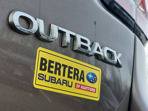 Used 2023 Subaru Outback Premium image 30