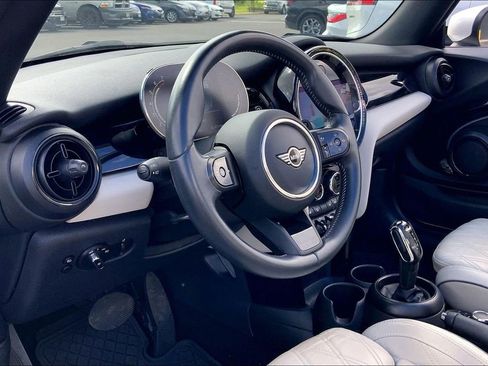 Certified 2023 MINI Cooper S w/ Signature Upholstery Package image 15