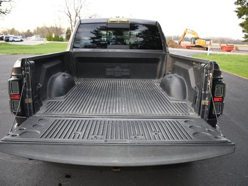 Used 2016 RAM 1500 Classic SLT image 18
