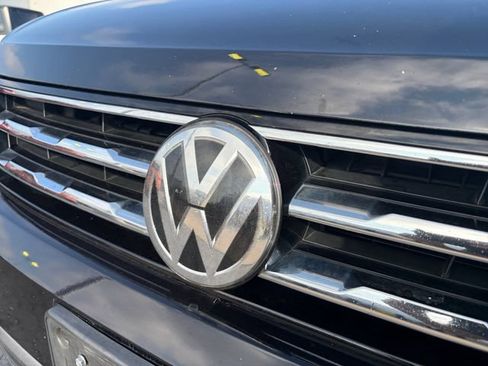 Used 2020 Volkswagen Tiguan S FWD image 23