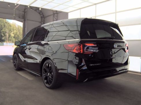 Used 2025 Honda Odyssey Sport-L image 2
