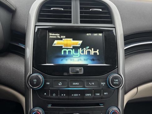 Used 2015 Chevrolet Malibu LT image 14