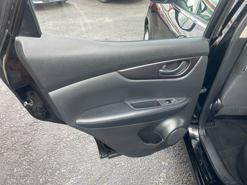 Used 2022 Nissan Rogue Sport S AWD/4WD image 26