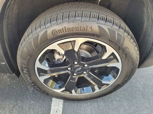 Used 2025 Chevrolet Equinox LT FWD image 26