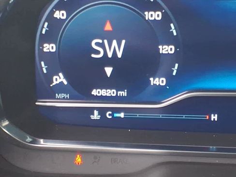 Used 2022 Chevrolet Tahoe Premier image 16