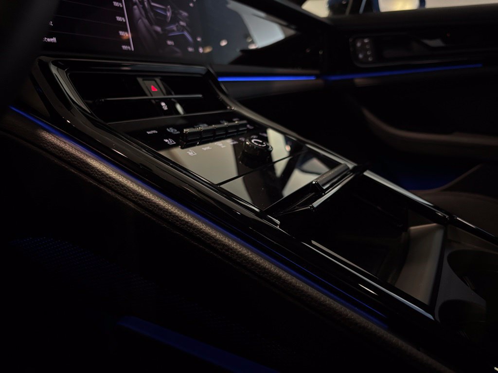 Certified 2026 Porsche Panamera RWD image 24