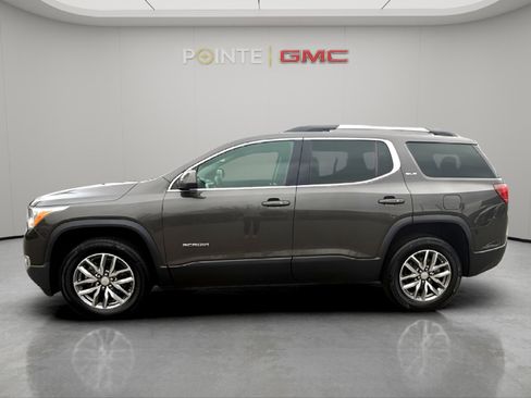 Used 2019 GMC Acadia SLE w/ Driver Alert Package I image 10