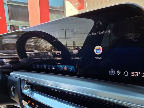 Used 2024 Cadillac Lyriq Luxury image 35