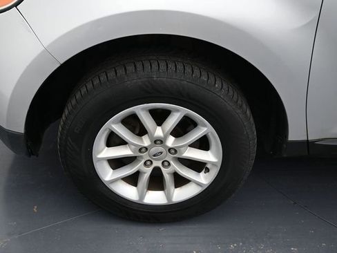 Used 2013 Ford Edge SE FWD image 9