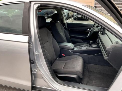 Used 2024 Honda Accord LX image 11