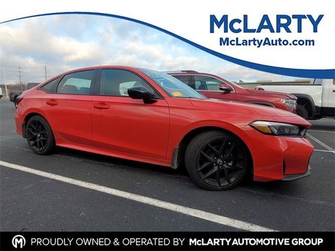 Used 2025 Honda Civic Sport image 1