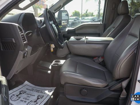 Used 2018 Ford F550 2WD Crew Cab Super Duty image 14