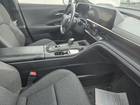 Used 2023 Toyota Crown XLE image 15