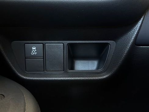 Certified 2024 Honda HR-V LX image 32