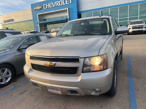 Used 2007 Chevrolet Tahoe LT w/ LT Preferred Equipment Group image 3