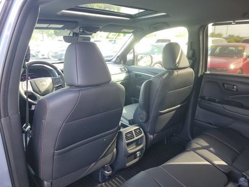 Used 2023 Honda Passport TrailSport image 15