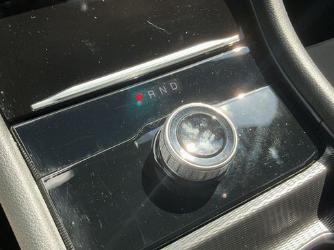 Used 2025 Jeep Grand Cherokee Laredo X RWD image 14