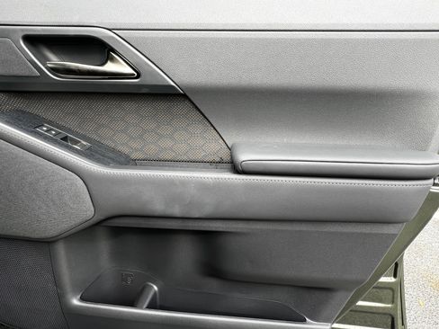 Certified 2025 Lexus GX 550 w/ Accessory Package (2T) image 44