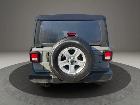 Used 2022 Jeep Wrangler Unlimited Sport AWD/4WD image 6