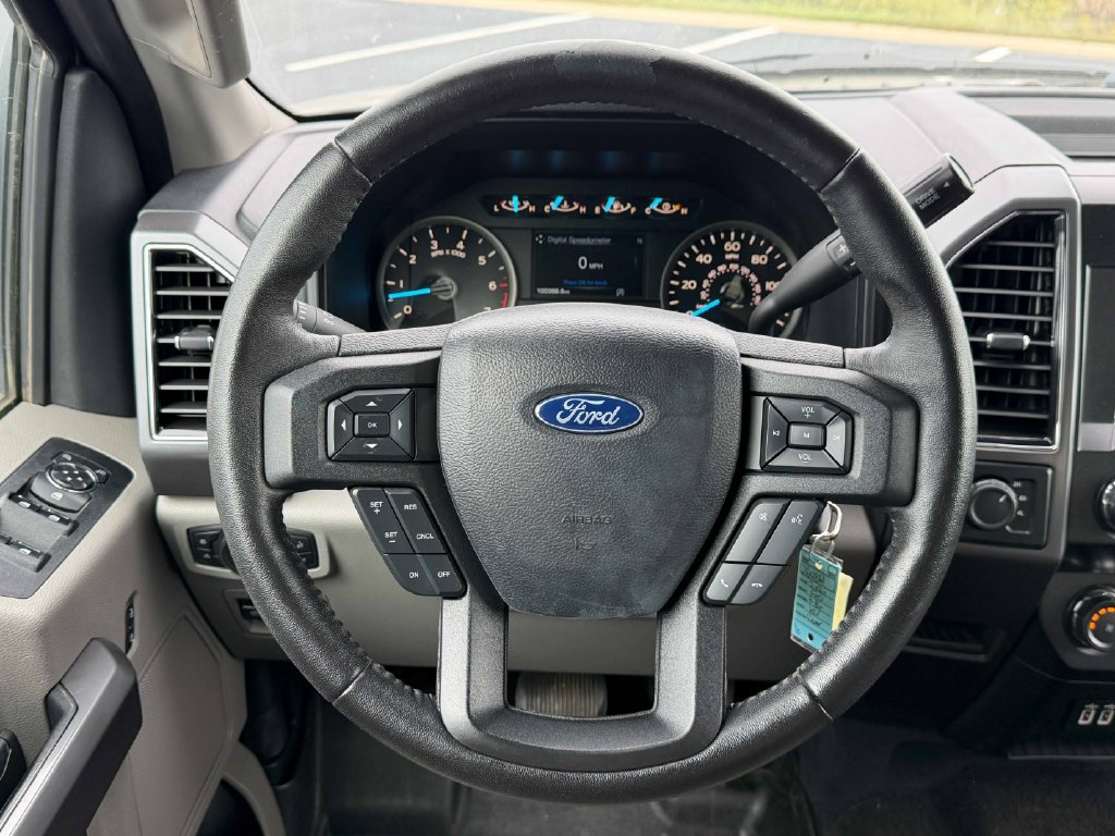 Used 2020 Ford F150 XLT w/ Equipment Group 302A Luxury AWD/4WD image 33