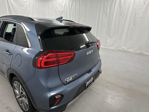 Used 2022 Kia Niro Touring Special Edition image 5