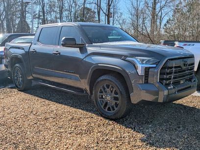 Used 2023 Toyota Tundra SR5 w/ SR5 Convenience Package