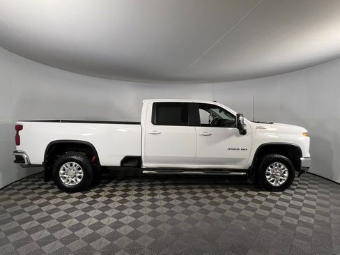 Used 2024 Chevrolet Silverado 3500 LT image 5