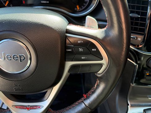 Used 2019 Jeep Grand Cherokee Trailhawk image 17