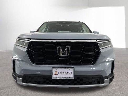 Certified 2023 Honda Pilot Touring image 29