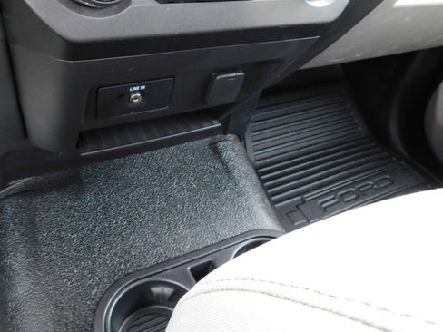 Used 2018 Ford F450 XL w/ XL Value Package image 31