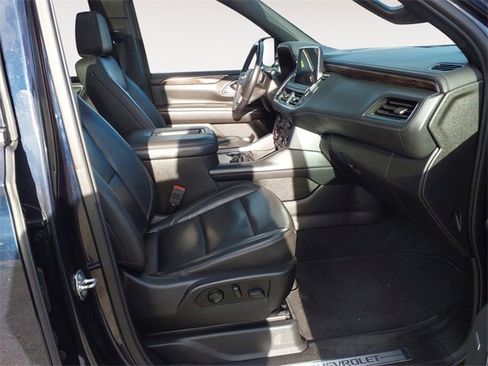 Used 2021 Chevrolet Tahoe LT w/ LT Signature Package image 15