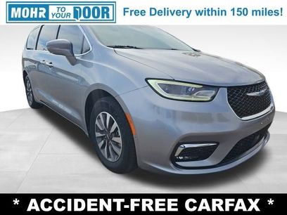 Used 2021 Chrysler Pacifica Touring-L