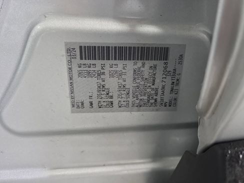 Used 2024 Nissan Rogue S FWD image 32