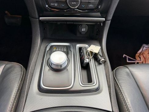 Used 2016 Chrysler 300 S RWD image 14