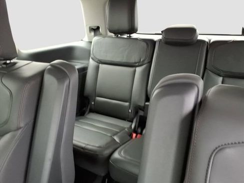 New 2025 Ford Expedition Active image 7