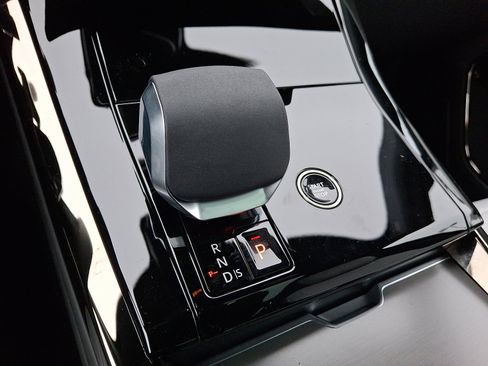 New 2026 Land Rover Range Rover Sport Dynamic SE image 11