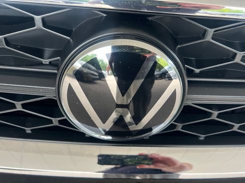 Used 2023 Volkswagen Taos S AWD/4WD image 29