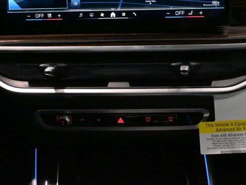 Used 2025 BMW X5 xDrive50e image 23