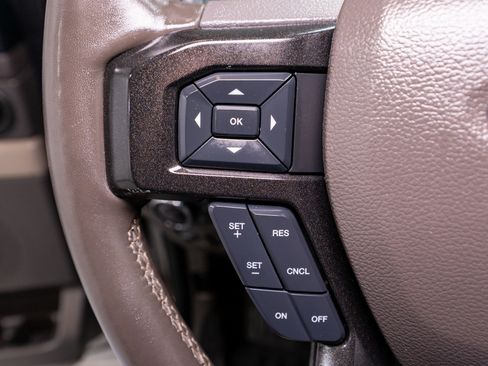 Used 2019 Ford Expedition Limited image 29