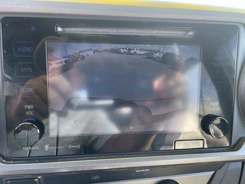 Used 2019 Toyota Tacoma TRD Off-Road RWD image 21
