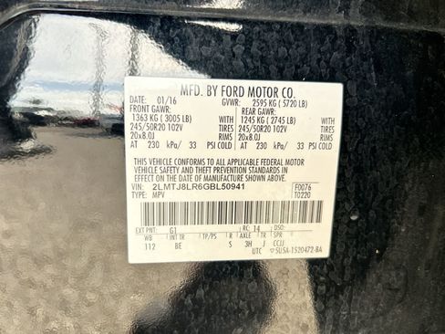 Used 2016 Lincoln MKX Reserve w/ Driver Assistance Package AWD/4WD image 2