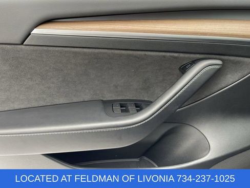 Used 2023 Tesla Model 3 Standard Range image 22
