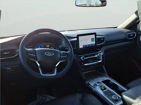 Used 2023 Ford Explorer ST w/ Equipment Group 401A image 11