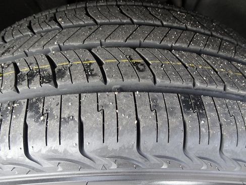 Used 2017 Cadillac Escalade Premium Luxury image 40